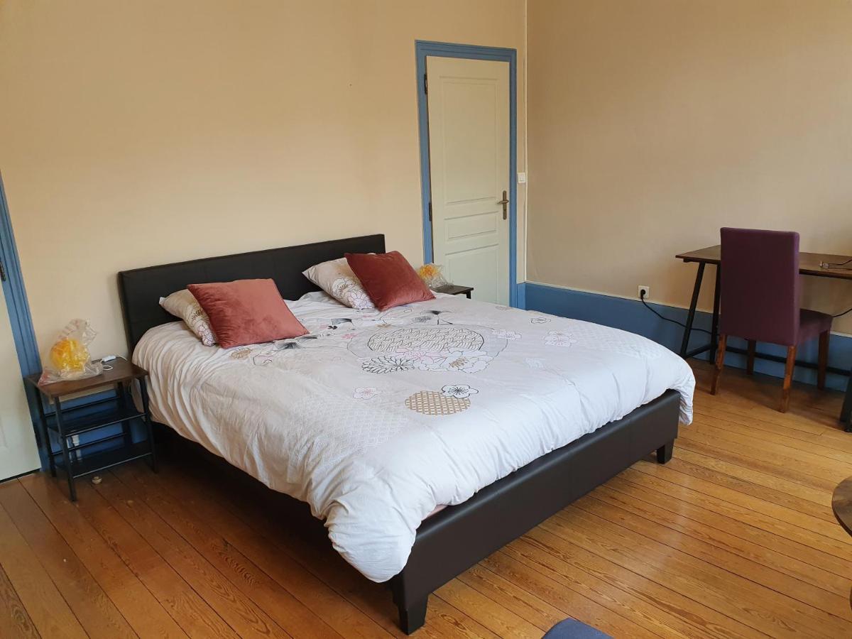 Bed and Breakfast La Cour Des Marotiers Mareuil-sur-Ay Екстер'єр фото