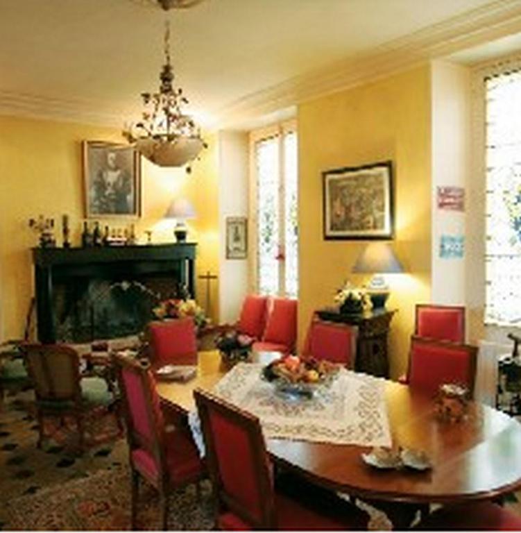 Bed and Breakfast La Cour Des Marotiers Mareuil-sur-Ay Екстер'єр фото